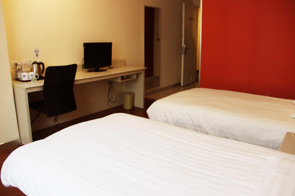 Hanting Express Qingdao South Chongqing Road Zimmer foto