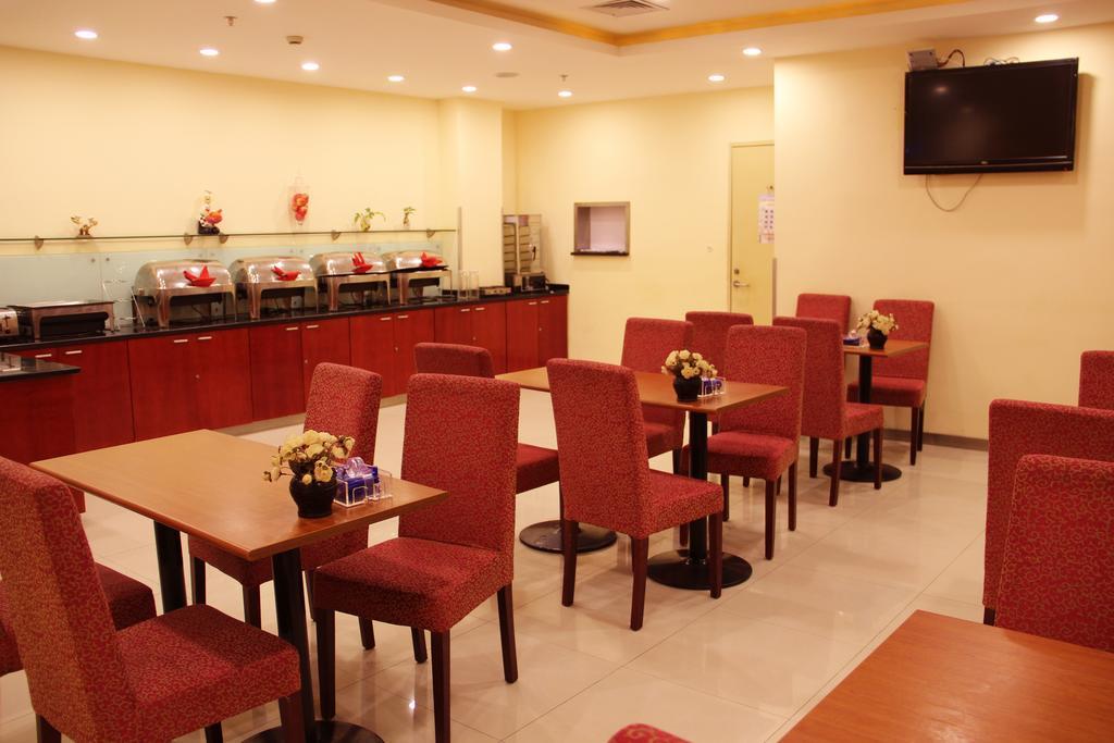 Hanting Express Qingdao South Chongqing Road Exterior foto