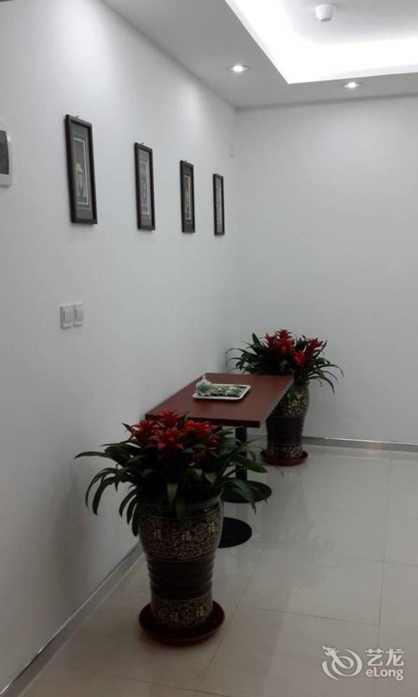 Hanting Express Qingdao South Chongqing Road Exterior foto