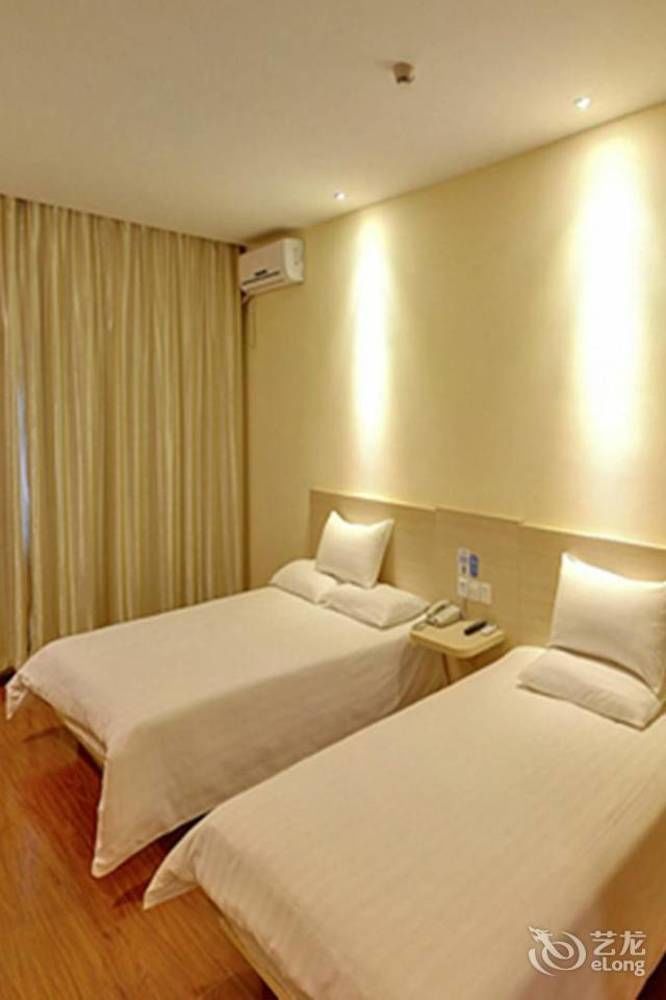 Hanting Express Qingdao South Chongqing Road Exterior foto